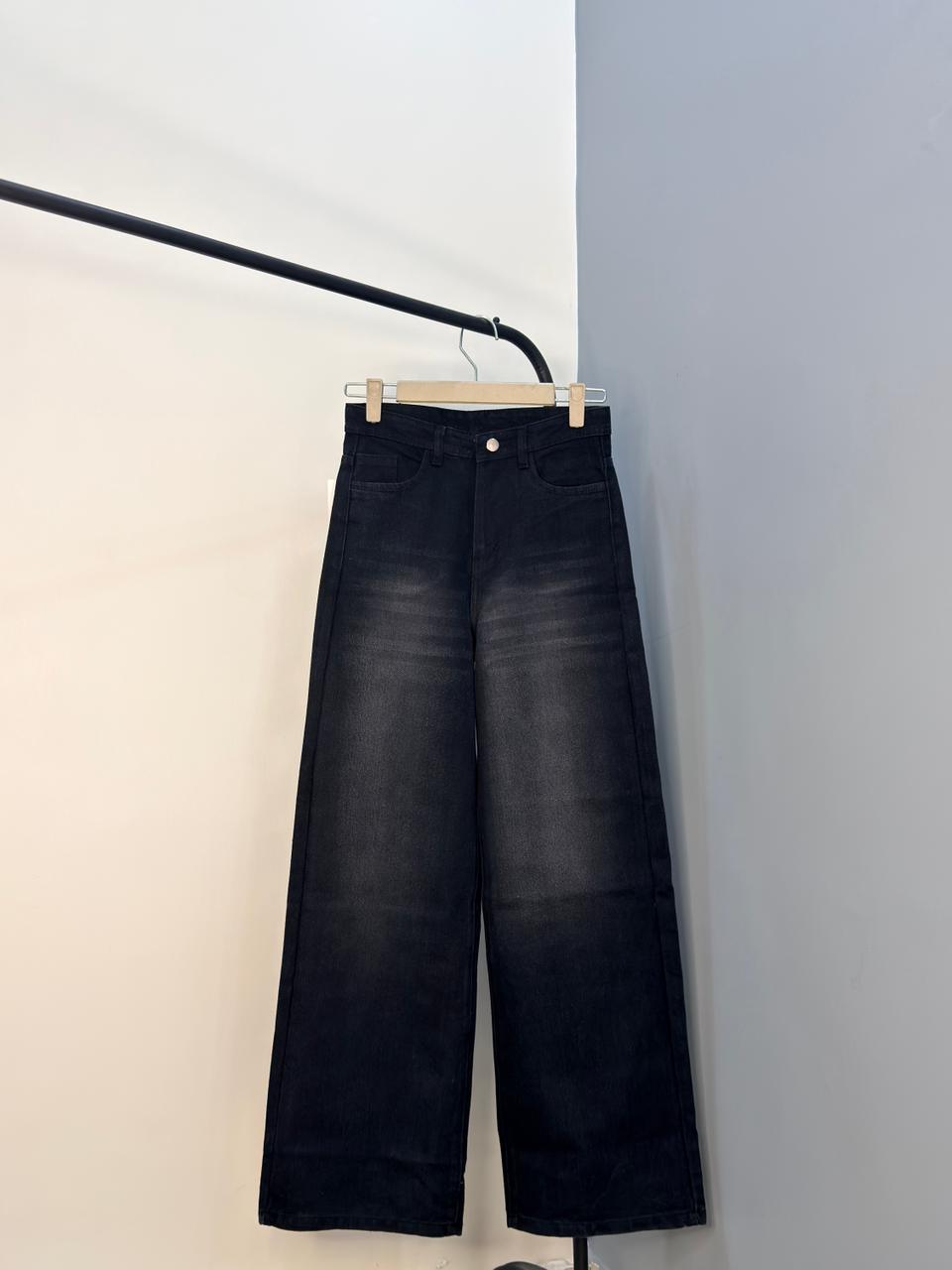 BLACK WISHKER ESSENTIAL DENIM