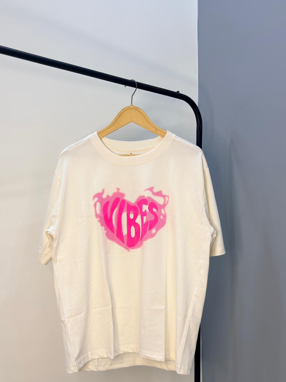 VIBE OVERSIZED TEE